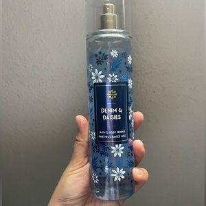 Bath and Body Works Fine Fragrance Mist Denim and Daisies